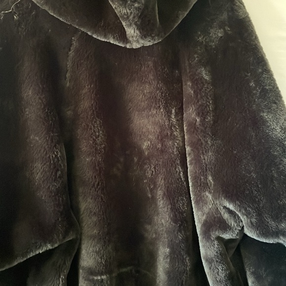Free people black oversized hooded black faux fur jacket size small soft - Picture 5 of 8